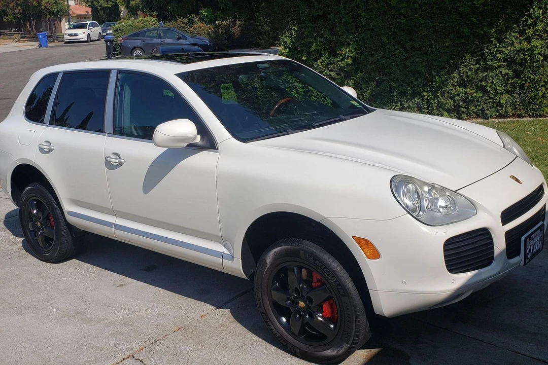 2005 Porsche 955/957 Cayenne Turbo - Image 10 of 31
