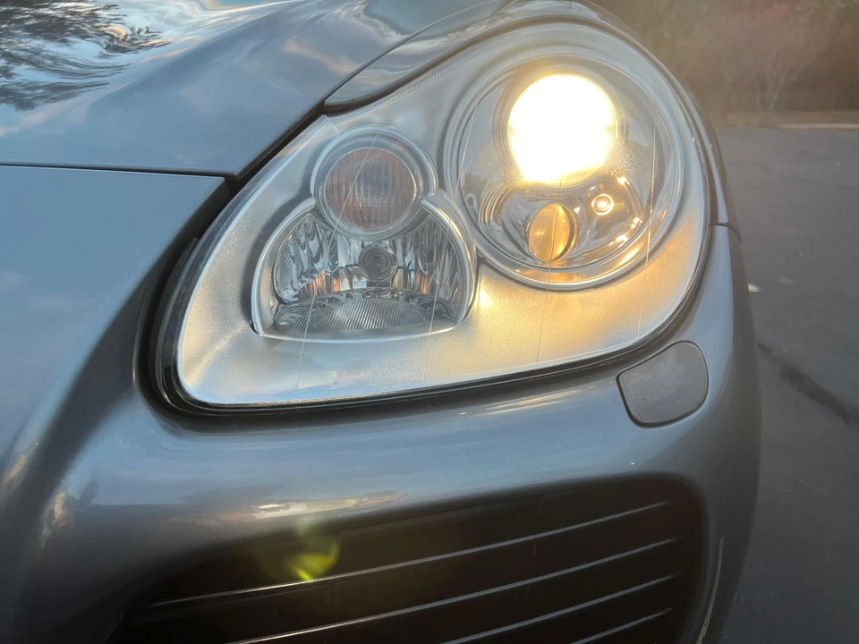 2005 Porsche 955/957 Cayenne Turbo - Image 12 of 31