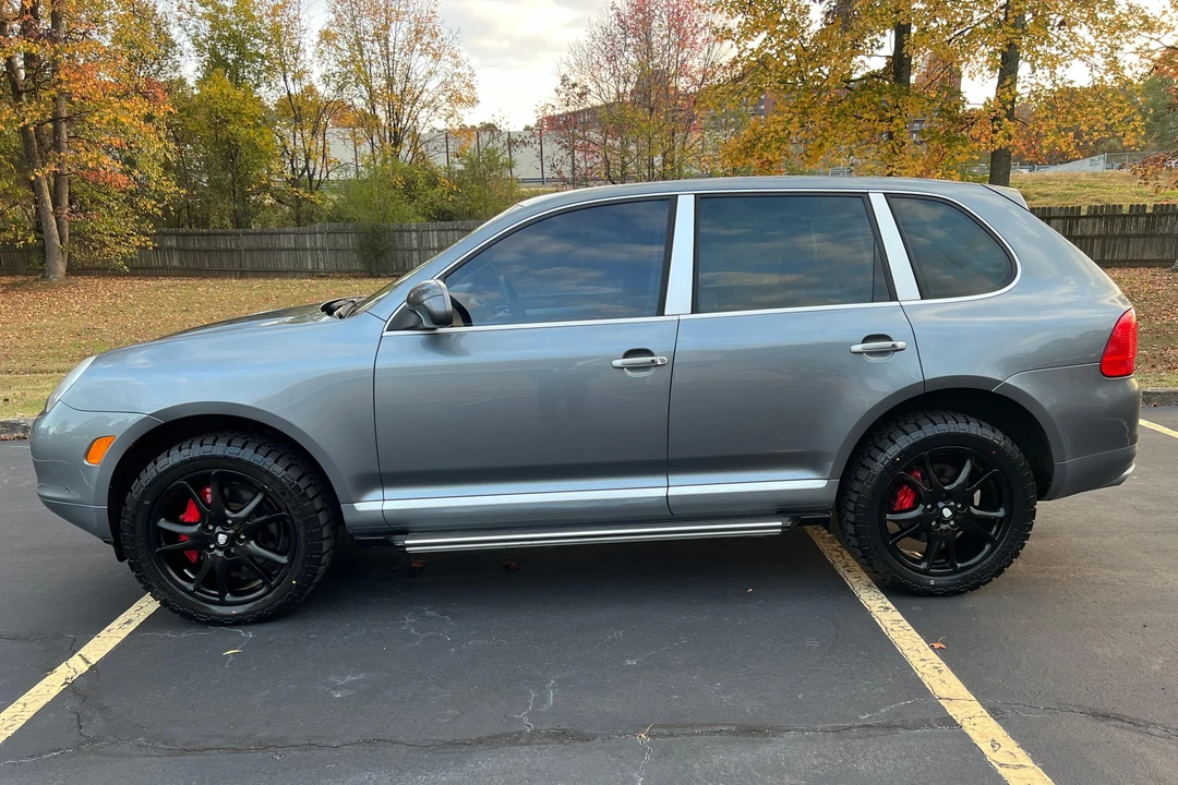 2005 Porsche 955/957 Cayenne Turbo - Image 3 of 31