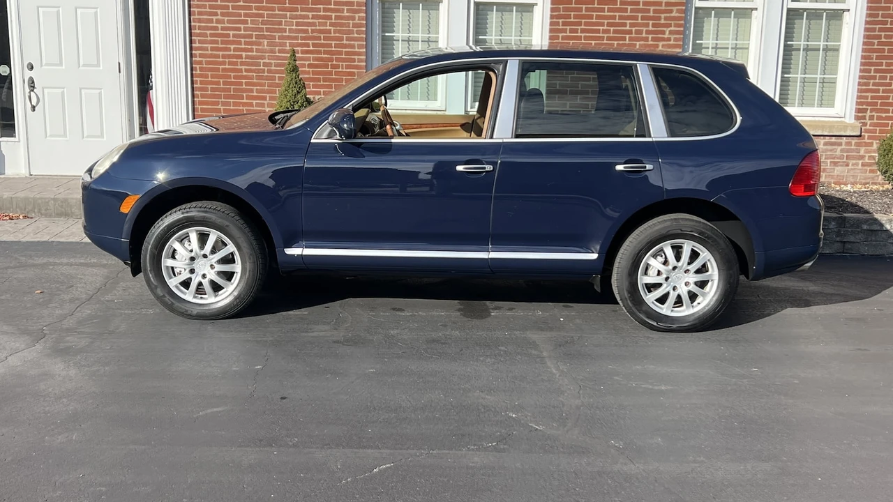 2005 Porsche 955/957 Cayenne - Image 2 of 4