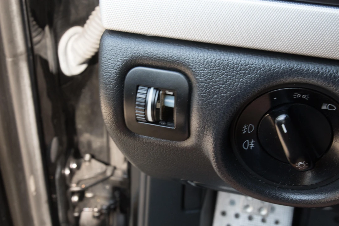 2005 Porsche 955/957 Cayenne - Image 30 of 31