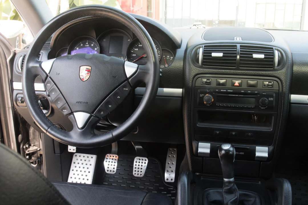 2005 Porsche 955/957 Cayenne - Image 22 of 31