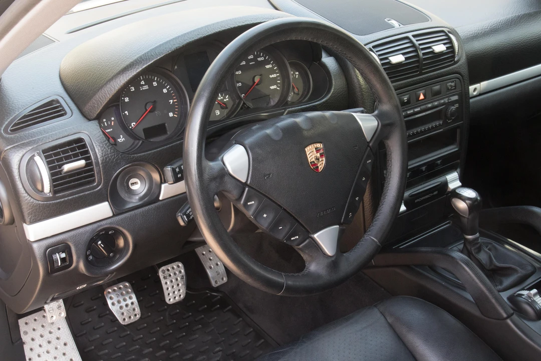 2005 Porsche 955/957 Cayenne - Image 24 of 31
