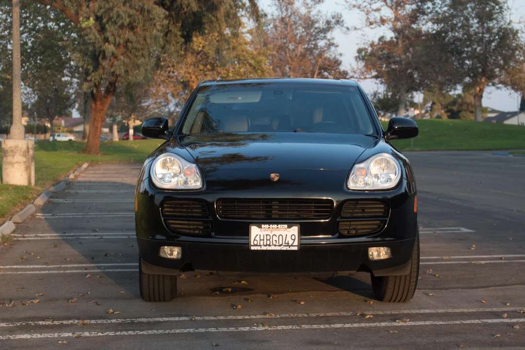 2005 Porsche 955/957 Cayenne - Image 2 of 31