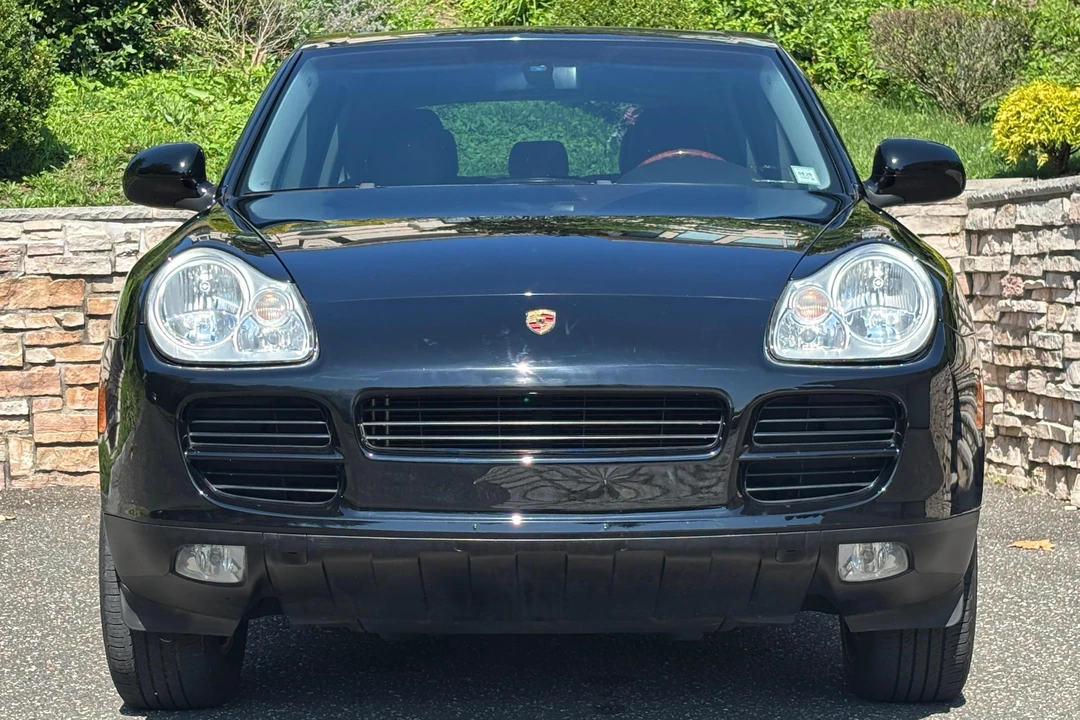 2005 Porsche 955/957 Cayenne - Image 2 of 11