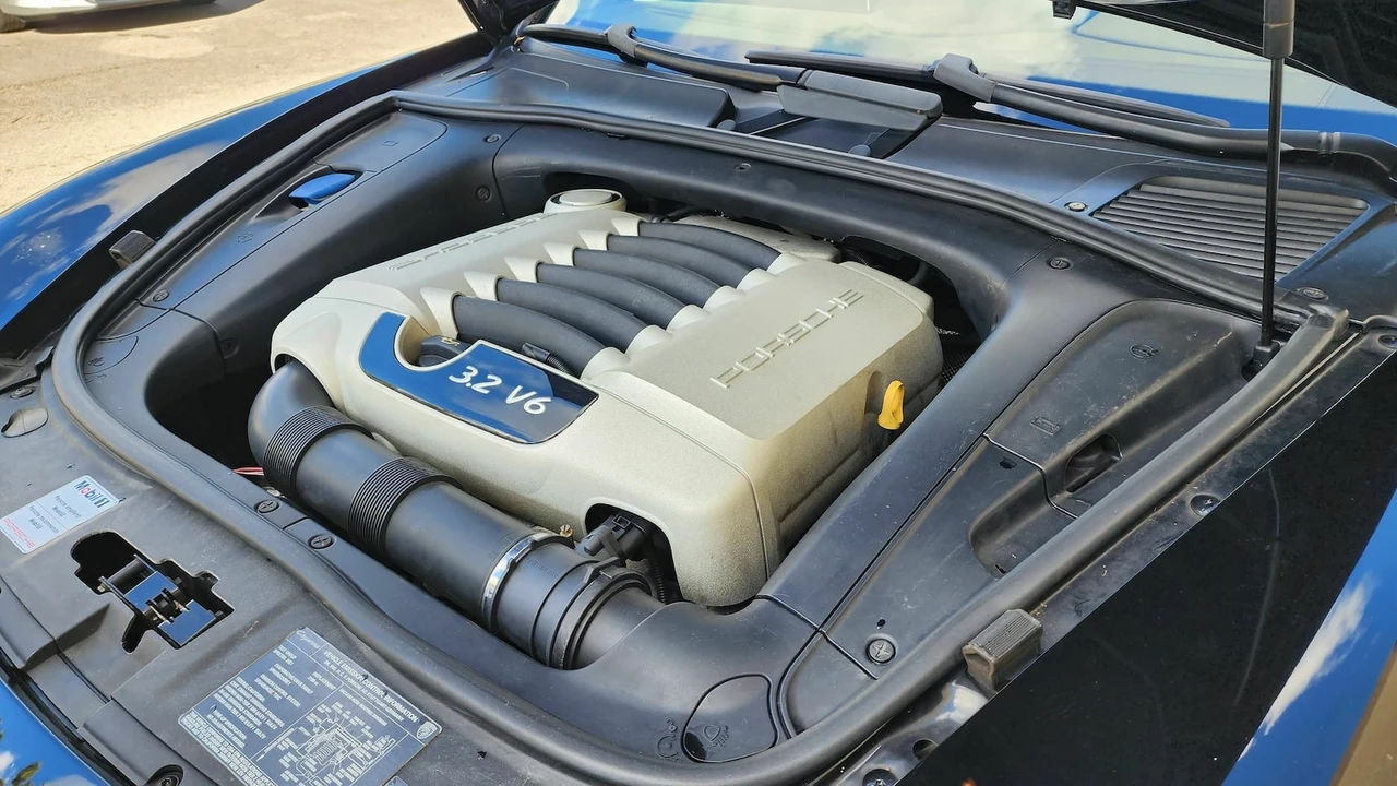 2005 Porsche 955/957 Cayenne - Image 13 of 24