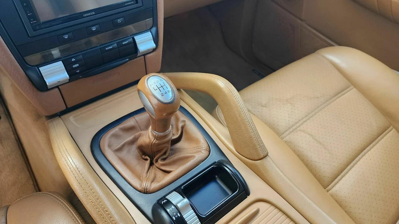 2005 Porsche 955/957 Cayenne - Image 15 of 24