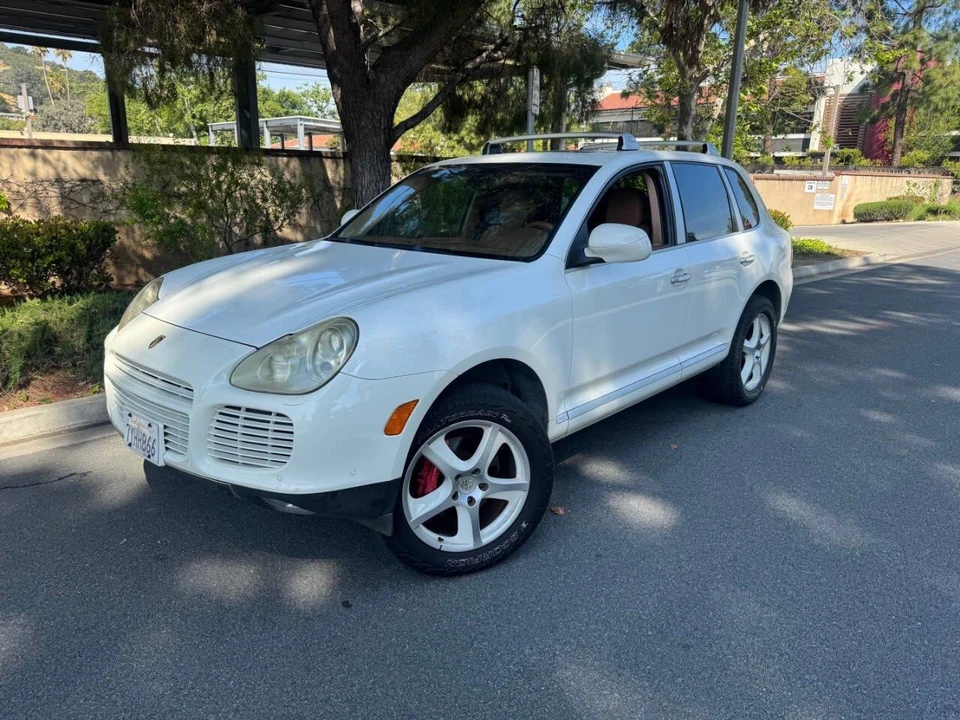2005 Porsche 955/957 Cayenne - Image 2 of 20