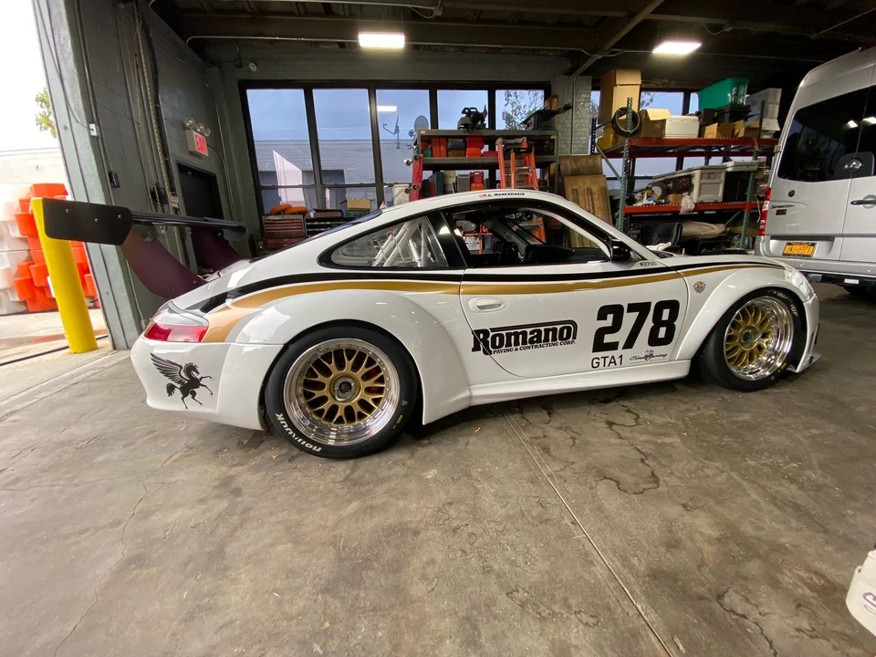 2005 Porsche 996 GT3 - Image 2 of 14
