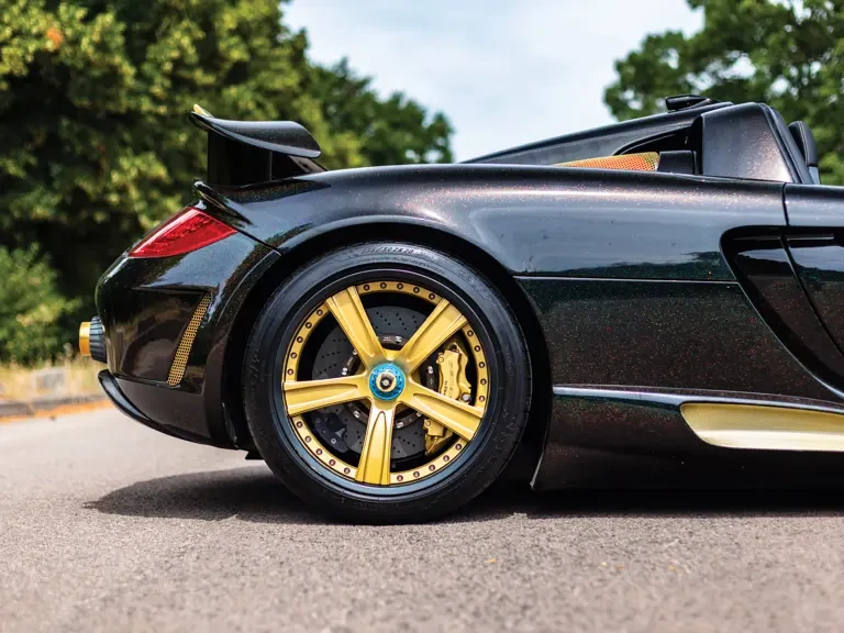 2005 Porsche Carrera GT - Image 22 of 31