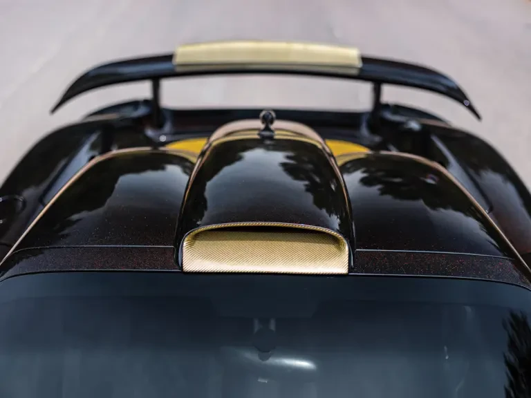 2005 Porsche Carrera GT - Image 25 of 31