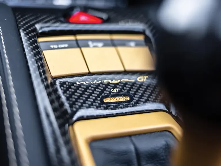 2005 Porsche Carrera GT - Image 12 of 31