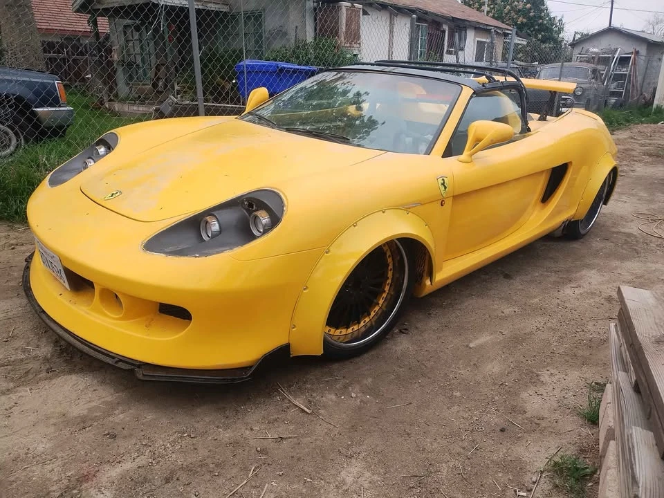 2005 Porsche Carrera GT - Image 2 of 17