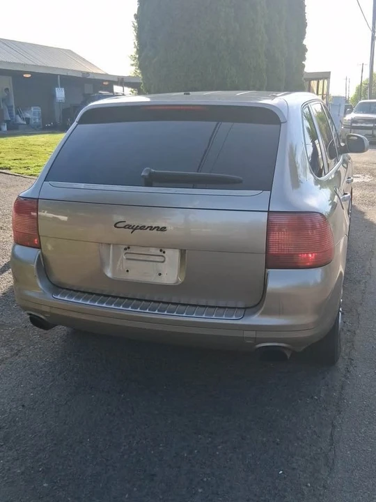 2005 Porsche 955/957 Cayenne - Image 2 of 4