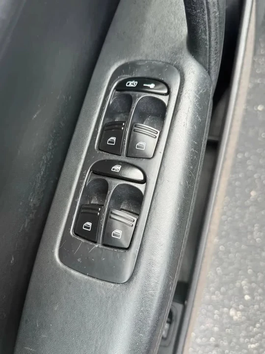2005 Porsche 955/957 Cayenne - Image 19 of 20