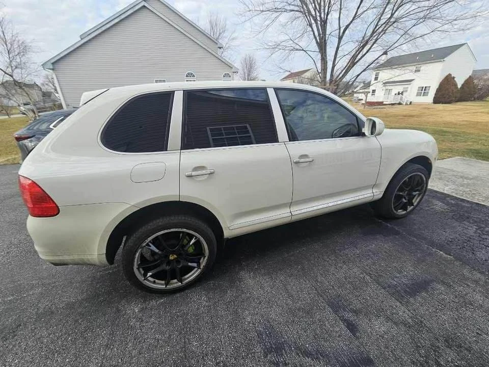 2005 Porsche 955/957 Cayenne - Image 2 of 10
