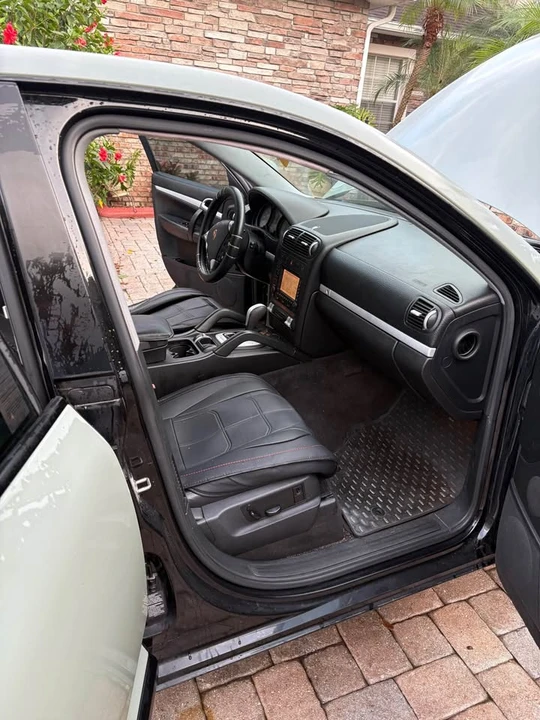 2005 Porsche 955/957 Cayenne - Image 2 of 13