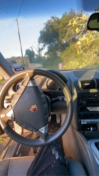 2005 Porsche 955/957 Cayenne - Image 4 of 5