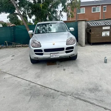2005 Porsche Cayenne Base