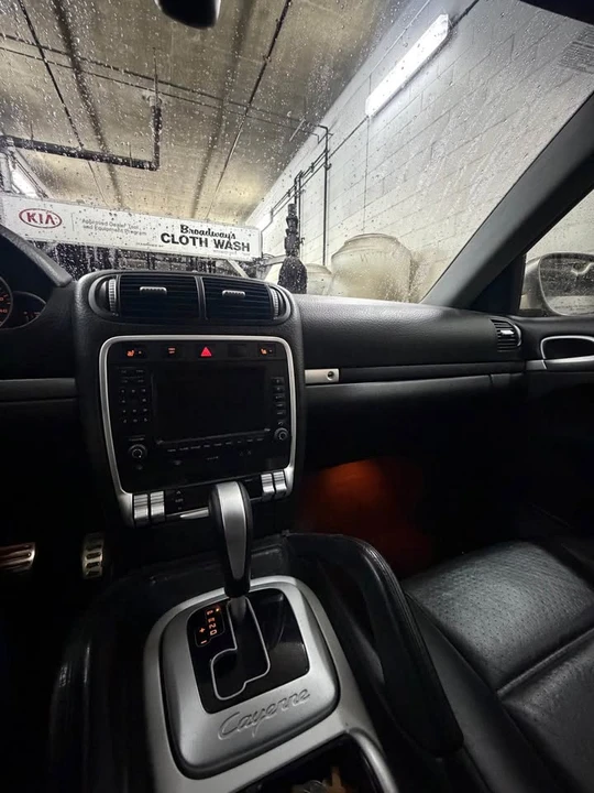 2005 Porsche 955/957 Cayenne S - Image 9 of 12