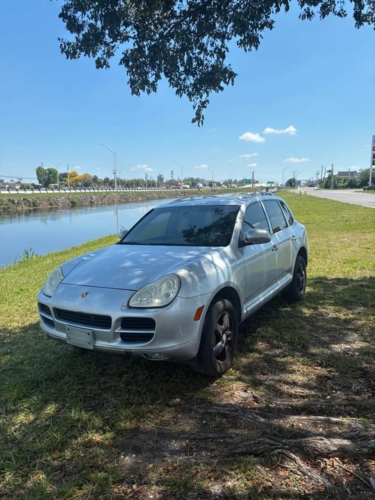 2005 Porsche 955/957 Cayenne S - Image 9 of 10
