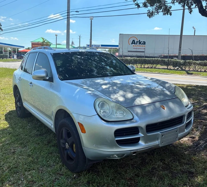 2005 Porsche 955/957 Cayenne S - Image 8 of 10