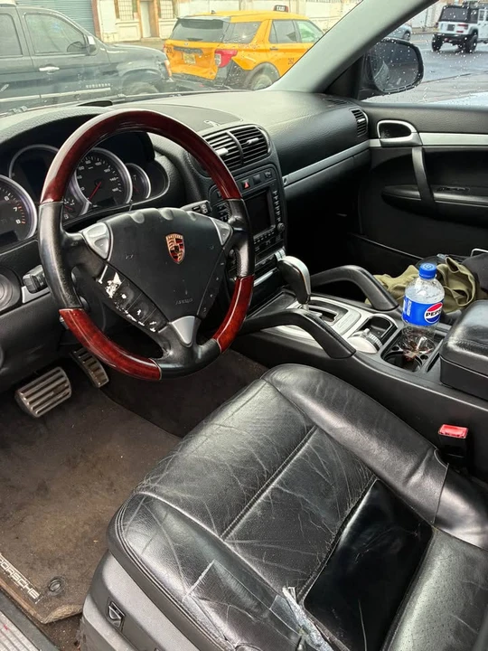 2005 Porsche 955/957 Cayenne S - Image 5 of 6