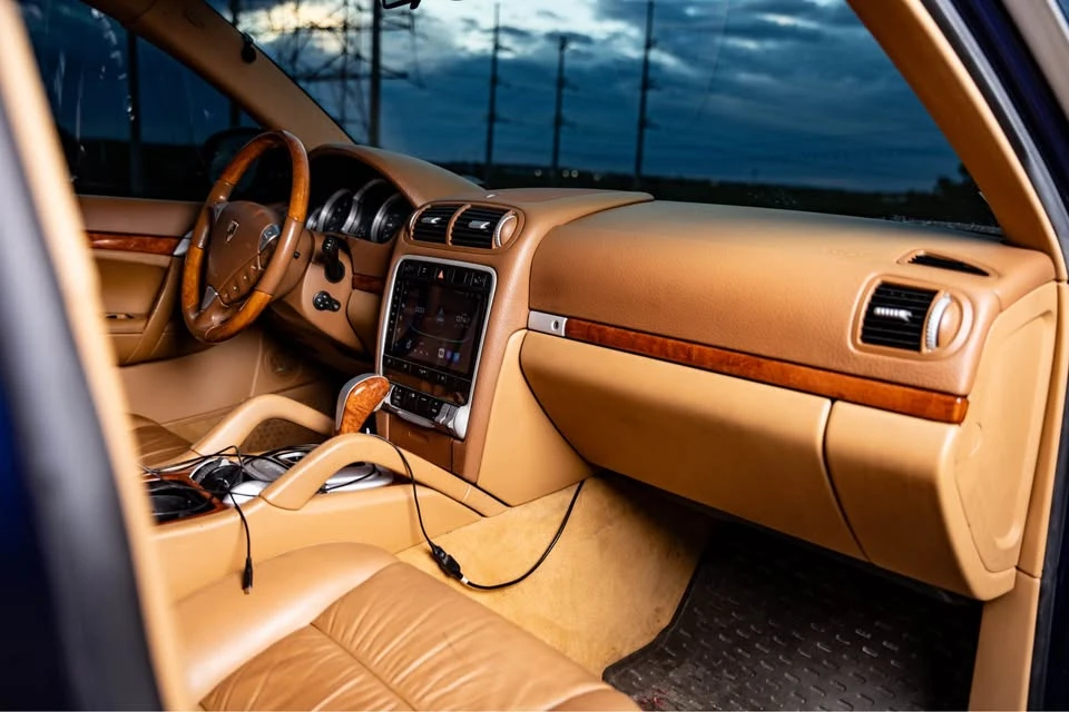 2005 Porsche 955/957 Cayenne S - Image 10 of 17