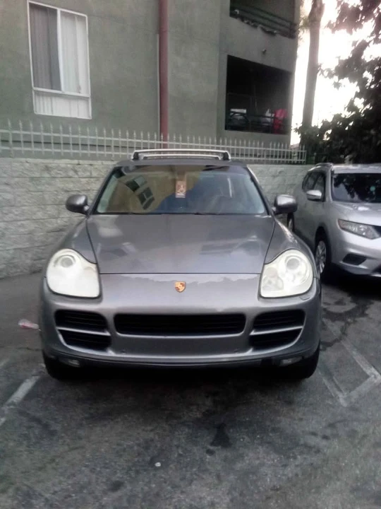 2005 Porsche 955/957 Cayenne S - Image 3 of 4