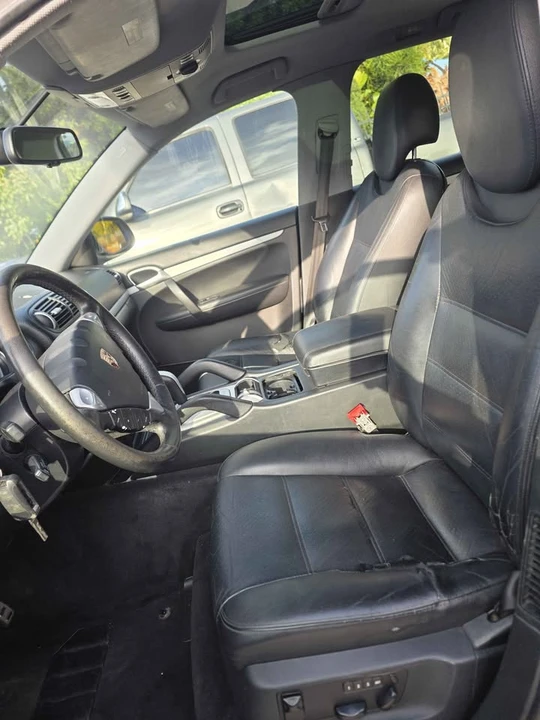 2005 Porsche 955/957 Cayenne S - Image 10 of 11