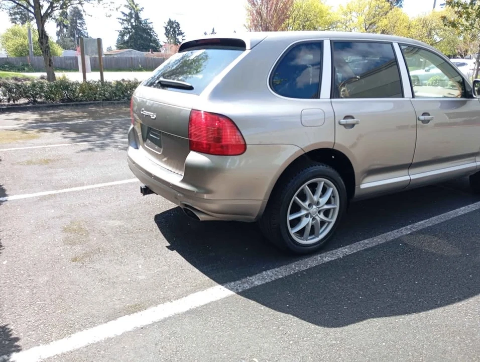 2005 Porsche 955/957 Cayenne S - Image 16 of 18