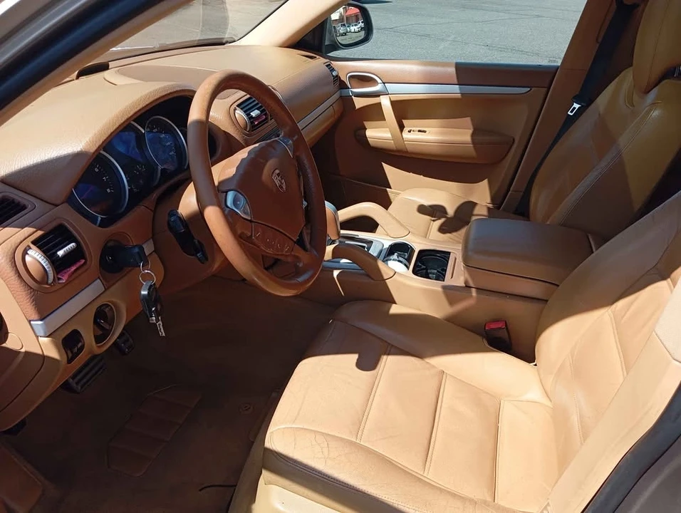 2005 Porsche 955/957 Cayenne S - Image 14 of 19