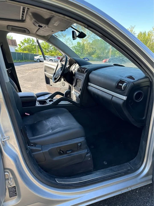2005 Porsche 955/957 Cayenne S - Image 11 of 17
