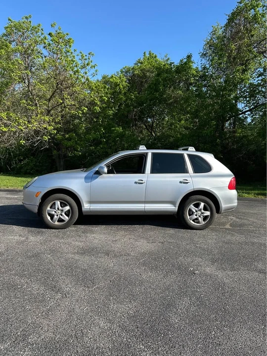 2005 Porsche 955/957 Cayenne S - Image 2 of 17