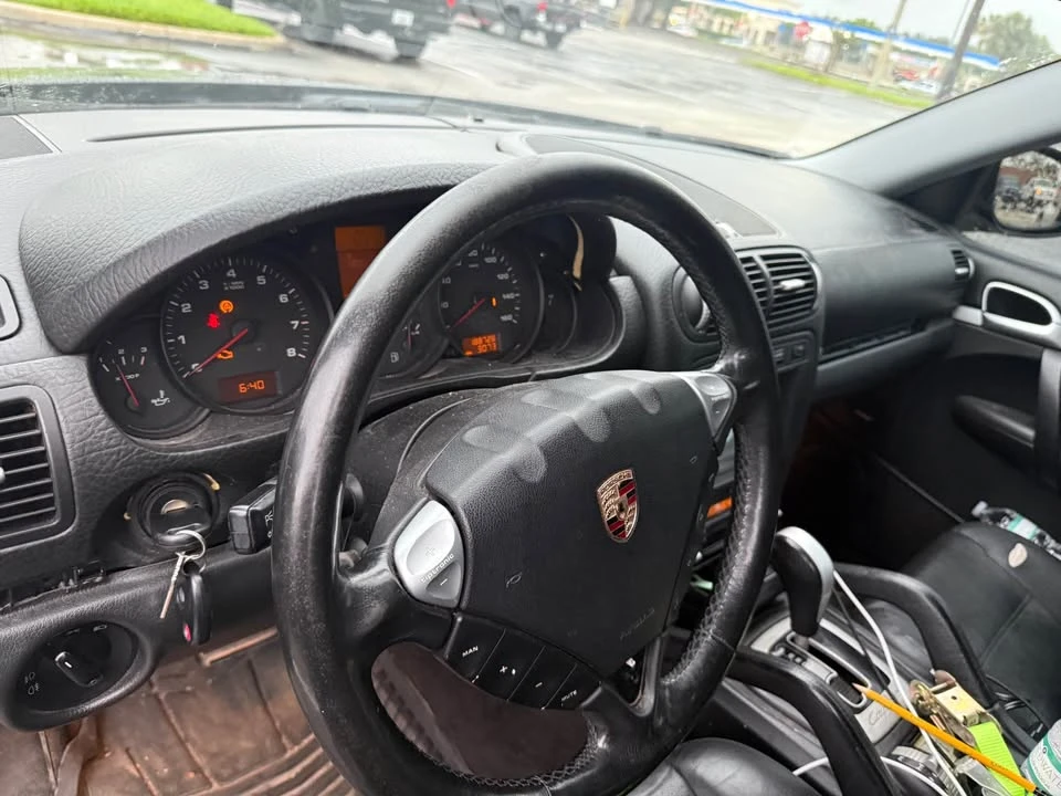 2005 Porsche 955/957 Cayenne - Image 10 of 11