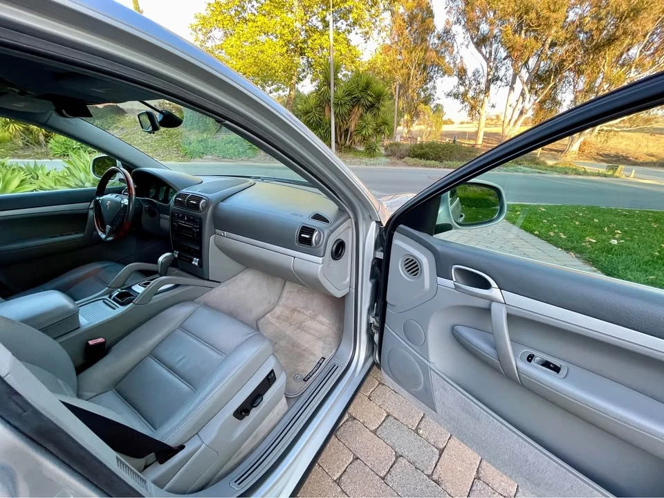 2005 Porsche 955/957 Cayenne - Image 13 of 14