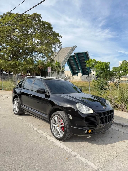2005 Porsche 955/957 Cayenne Turbo - Image 15 of 21