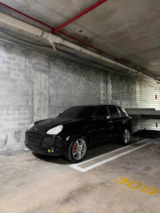 2005 Porsche 955/957 Cayenne Turbo - Image 18 of 21