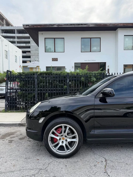 2005 Porsche 955/957 Cayenne Turbo - Image 11 of 21