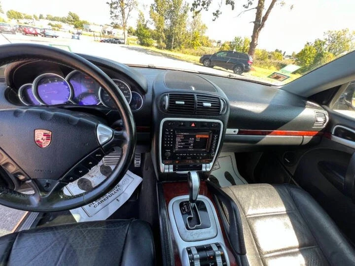 2005 Porsche 955/957 Cayenne S - Image 9 of 12