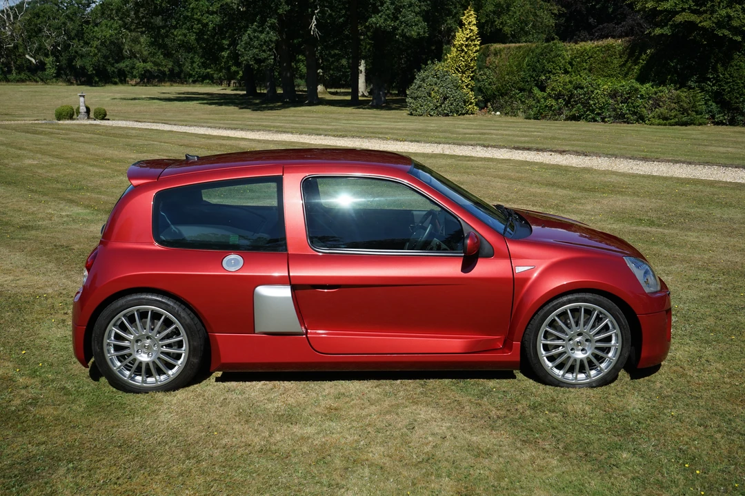 2005 Renault Clio 2nd Gen - Image 16 of 31