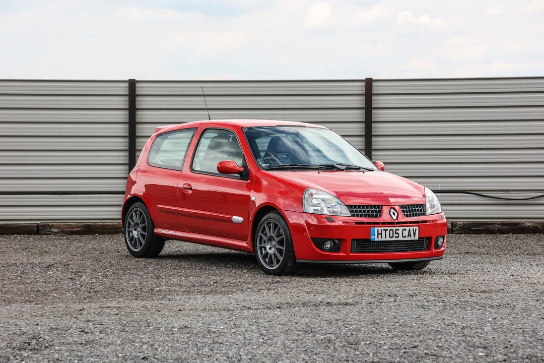 2005 Renault Clio 2nd Gen - Image 10 of 11