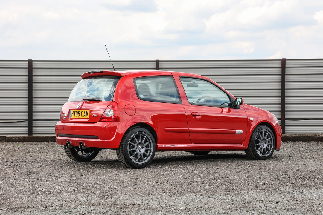 2005 Renault Clio 2nd Gen - Image 8 of 11
