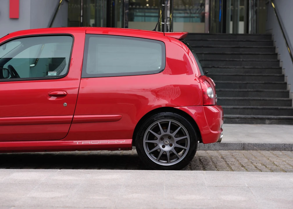 2005 Renault Clio 2nd Gen - Image 24 of 31