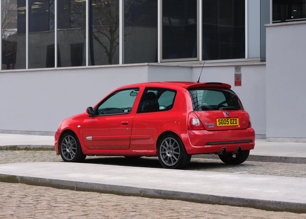 2005 Renault Clio 2nd Gen - Image 14 of 31