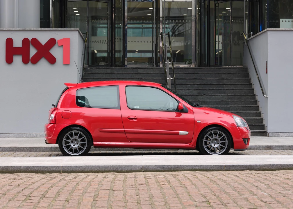 2005 Renault Clio 2nd Gen - Image 9 of 31