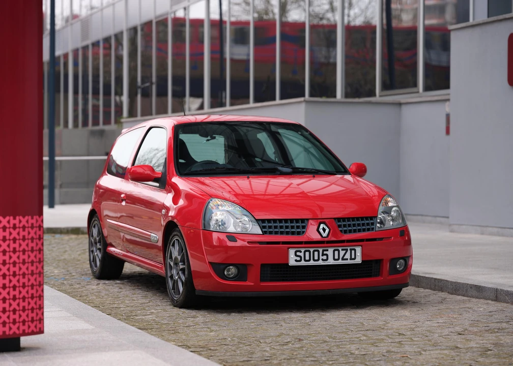 2005 Renault Clio 2nd Gen - Image 11 of 31