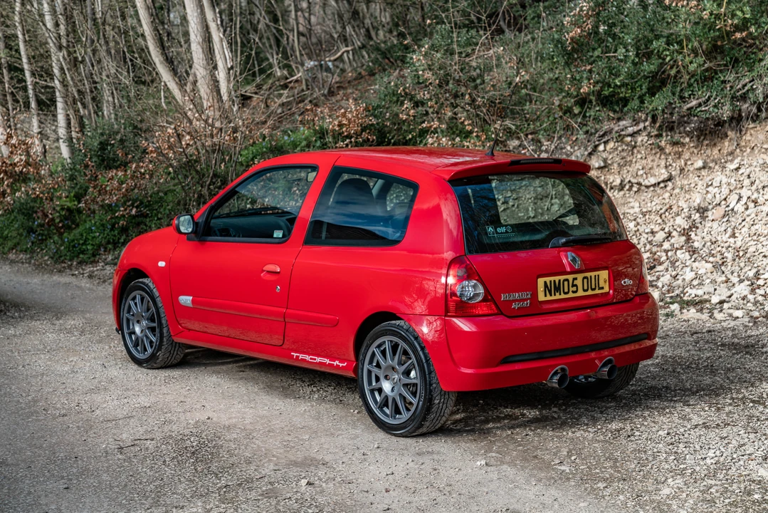 2005 Renault Clio 2nd Gen - Image 14 of 31