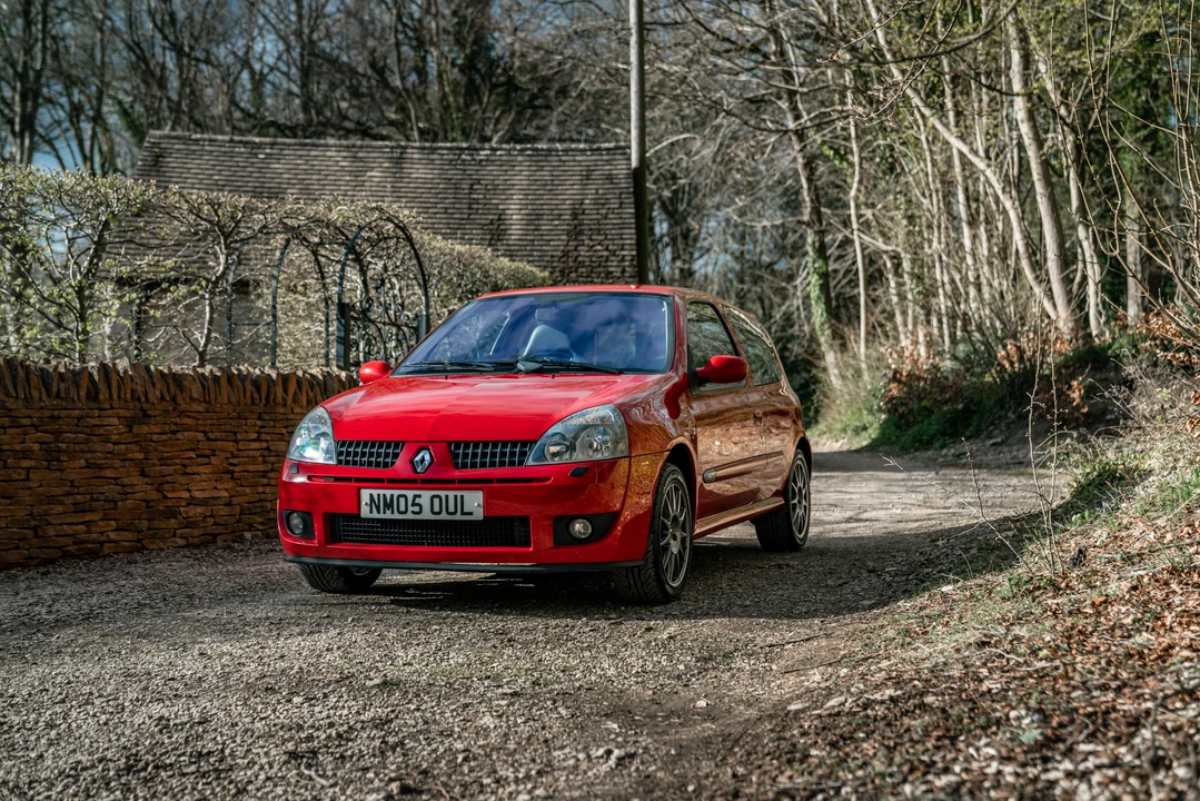 2005 Renault Clio 2nd Gen - Image 12 of 31