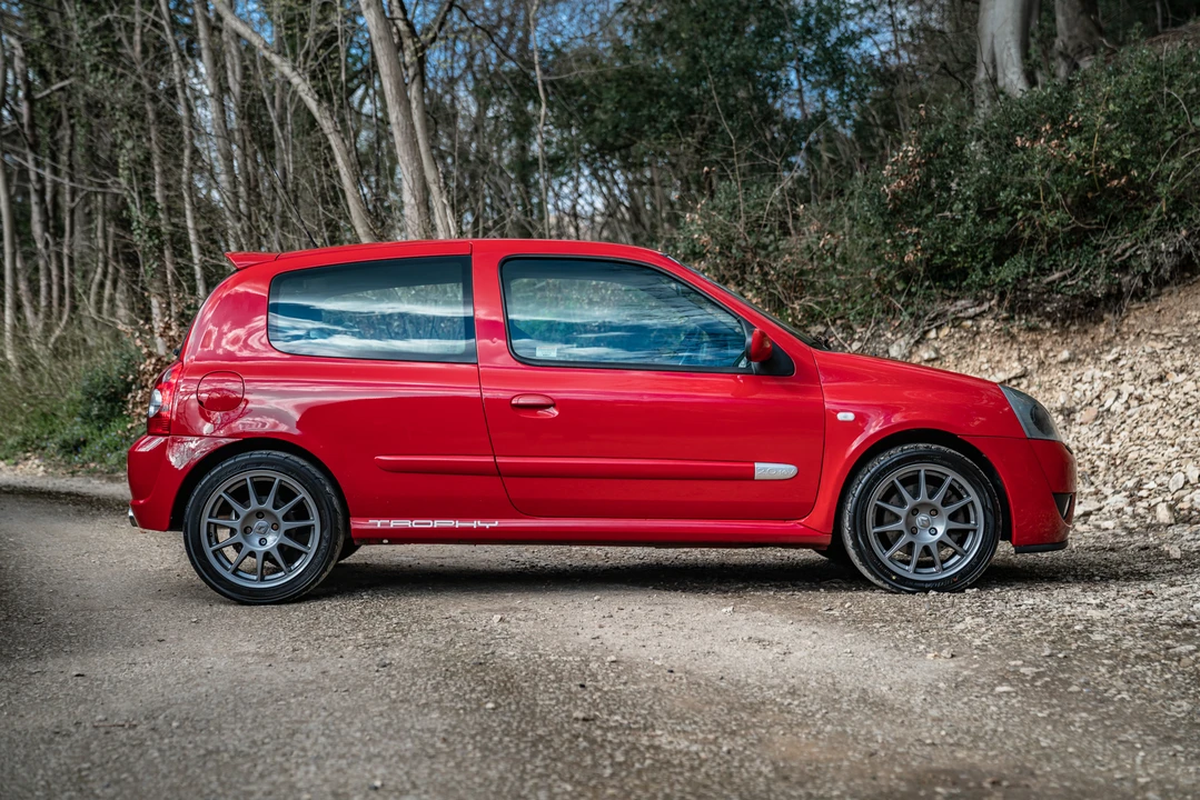 2005 Renault Clio 2nd Gen - Image 9 of 31